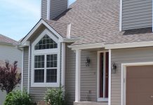 Металлический или виниловый: что выбрать для отделки