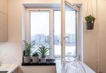 Где заказать ремонт окон: перечень услуг, популярные неисправности, заказ ремонтных работ, особенности и плюсы