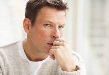 Какую мебель выбрать в мастерскую и на склад