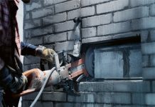 Способы демонтажа – от кувалды до алмазной резки