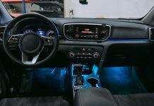 Подсветка передней панели: для чего нужна и как выбрать подходящий вариант