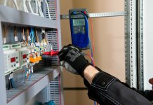 Услуги электролаборатории: какие задачи она решает