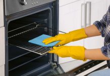 Как ухаживать за духовкой, чтобы она не сломалась?