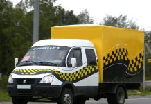 Грузовое такси: кто пользуется этими услугами?