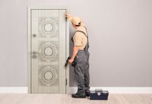 Монтаж дверей дома: устанавливаем качественные двери