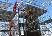 Как нужно демонтировать строительные леса
