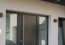 Алюминиевые двери: безопасность входа в дом