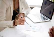 Бизнес-консалтинг: как оптимизировать процессы и повысить эффективность