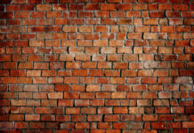 Кирпичи: виды, свойства и применение в строительстве