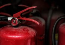 Огнетушитель: выполняем меры безопасности