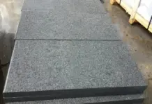 Гранитные плиты мощения в парках