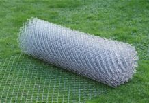 Забор из сетки рабица: универсальное решение для участка