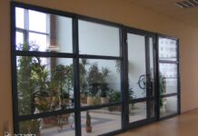 Офисные перегородки: функциональность, дизайн и современные тенденции