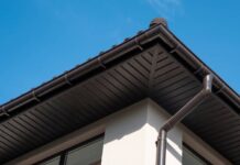 Подшивка свесов кровли: что это и зачем она нужна