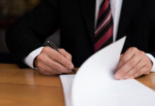 Формальности бизнеса: государственная регистрация декларации соответствия на одежду