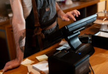 Расчётно-кассовое обслуживание юридических лиц: подсказки по выбору банка, тарифов, услуг и выгодных инструментов для эффективного управления финансами компании